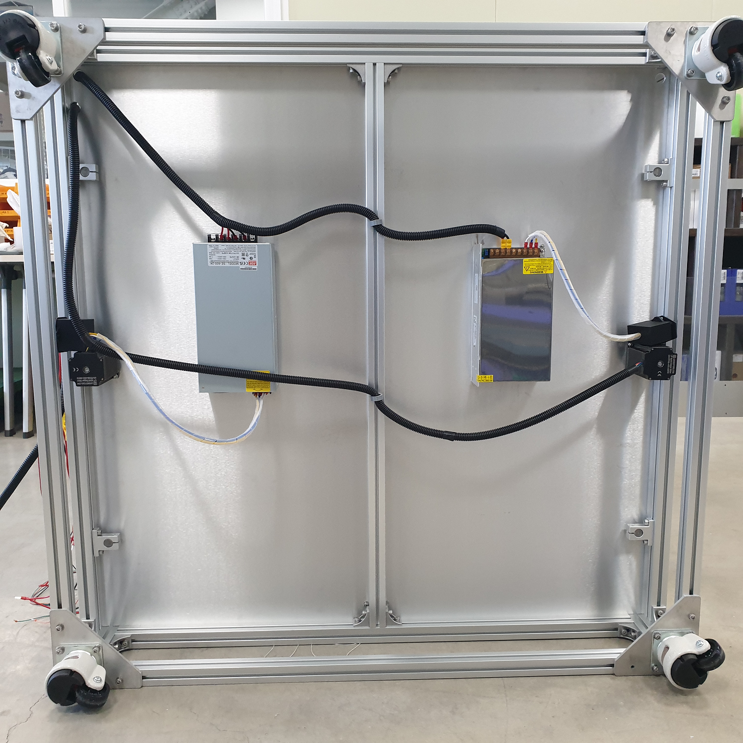 보드 변경과 배선 재작업이 반영된 Core-700 실제 적용 상태